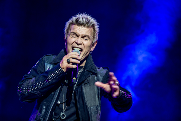 3billy Idol And Steve Stevenstown Hall We All Want Someone To Shout For