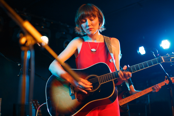 [Photos]: Molly Tuttle at Mercury Lounge (May 20th, 2019)