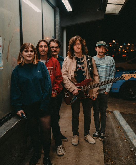 Klub Menjahit – “Gadis Keren”